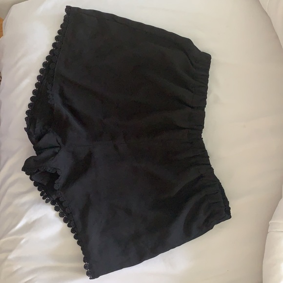 Brandy Melville Black Crochet Trim Leticia Shorts - Picture 7 of 8